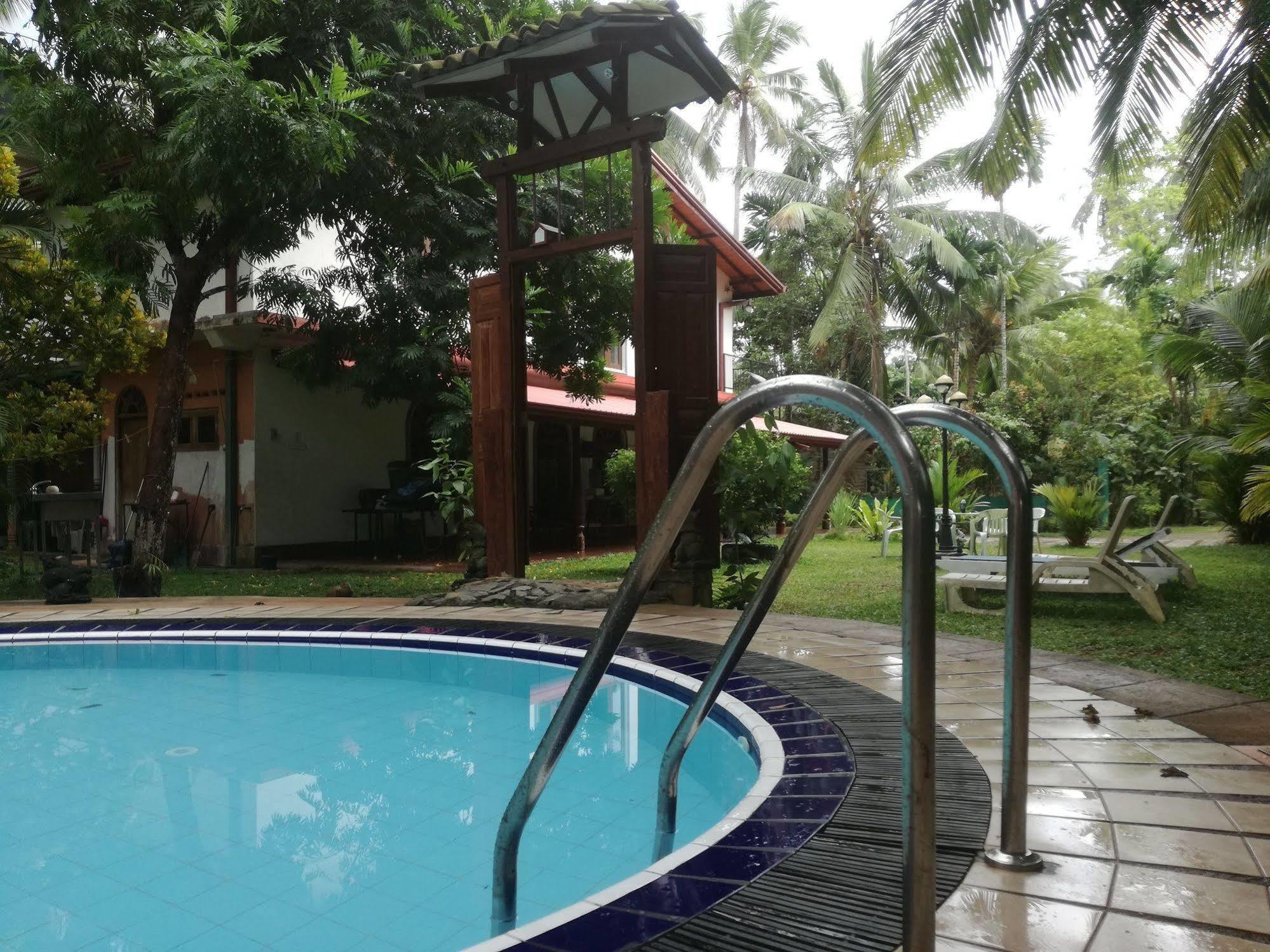Manik Villa Bentota Exterior photo