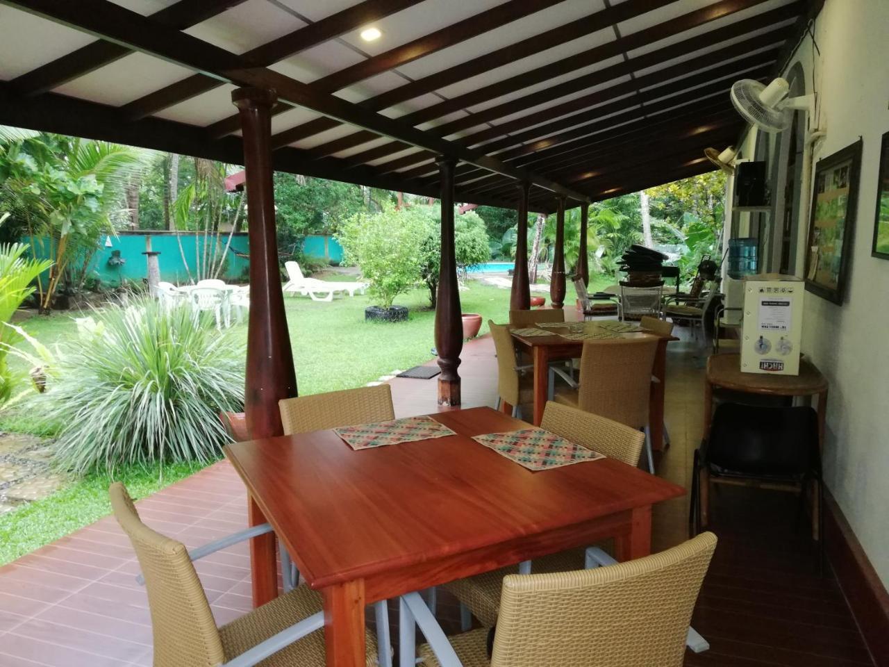 Manik Villa Bentota Exterior photo